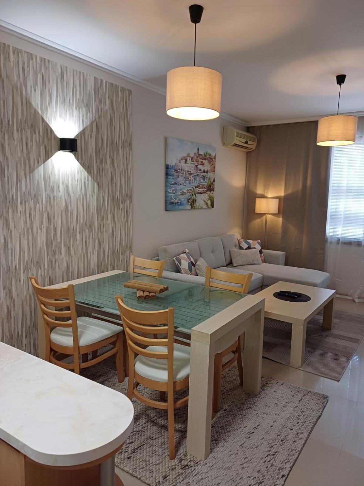 Lighthouse 1Bedroom Gec Apartment 203 Baltjik Exteriör bild